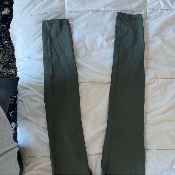 Wilfred Free Leila Jumpsuit Aritzia Smokey Emerald Green - Picture 3 of 6